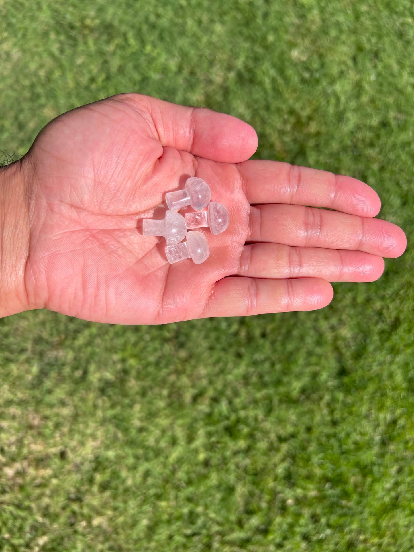 Find Clarity with a Mini Clear Quartz Mushroom šāØ