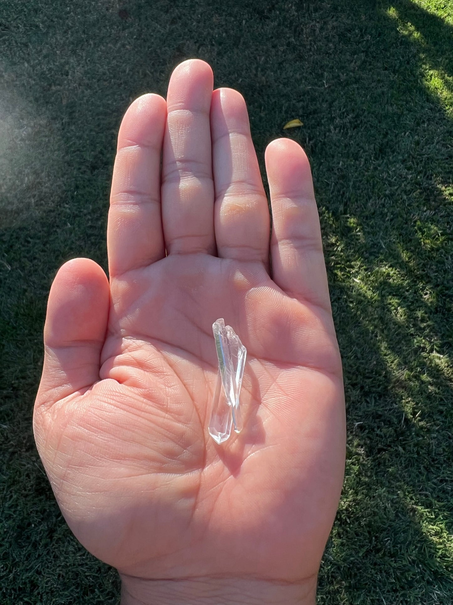 ⨠Unleash Your Inner Radiance with Colombian Clear Quartz â¨