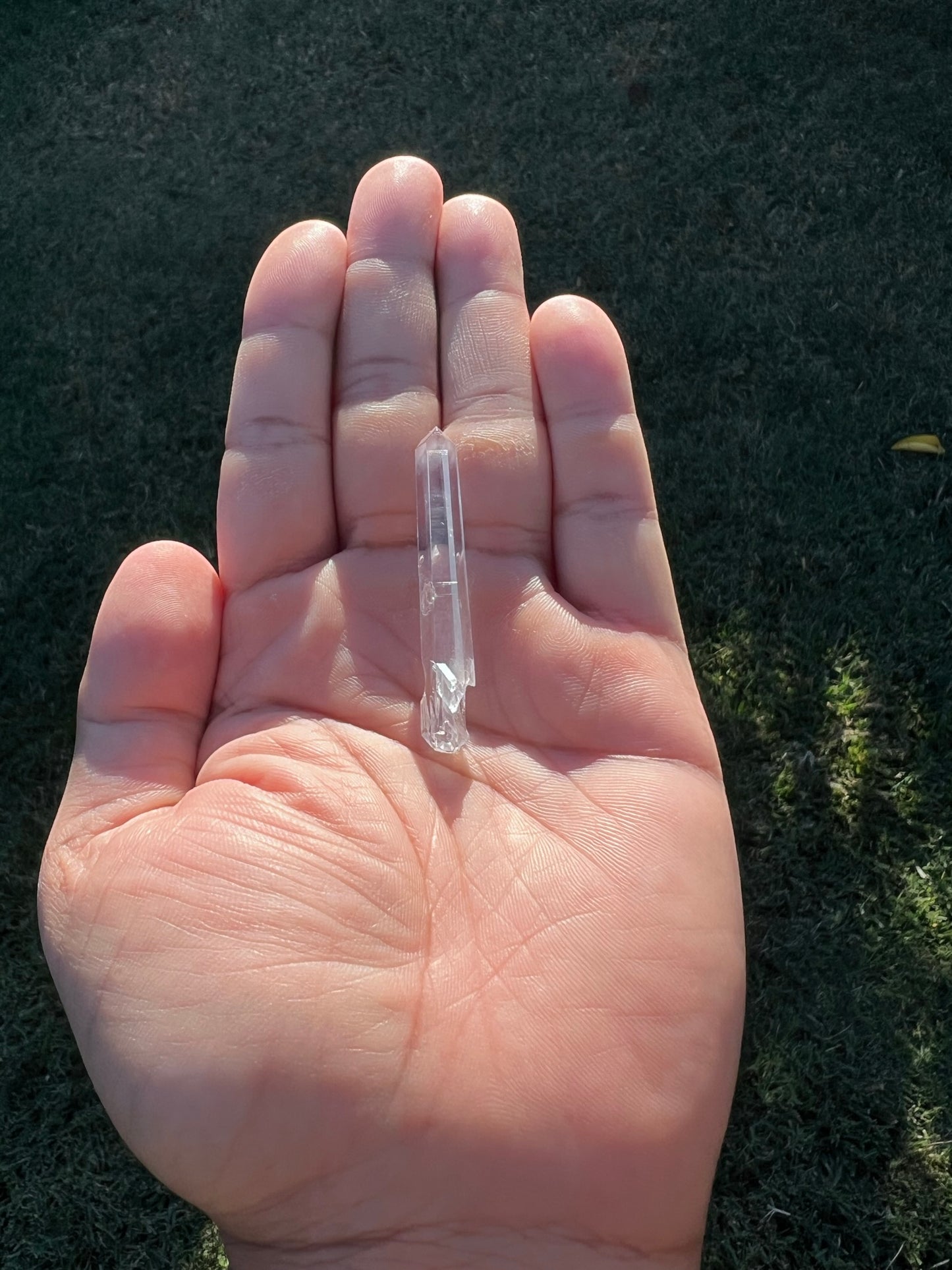 ⨠Unleash Your Inner Radiance with Colombian Clear Quartz â¨