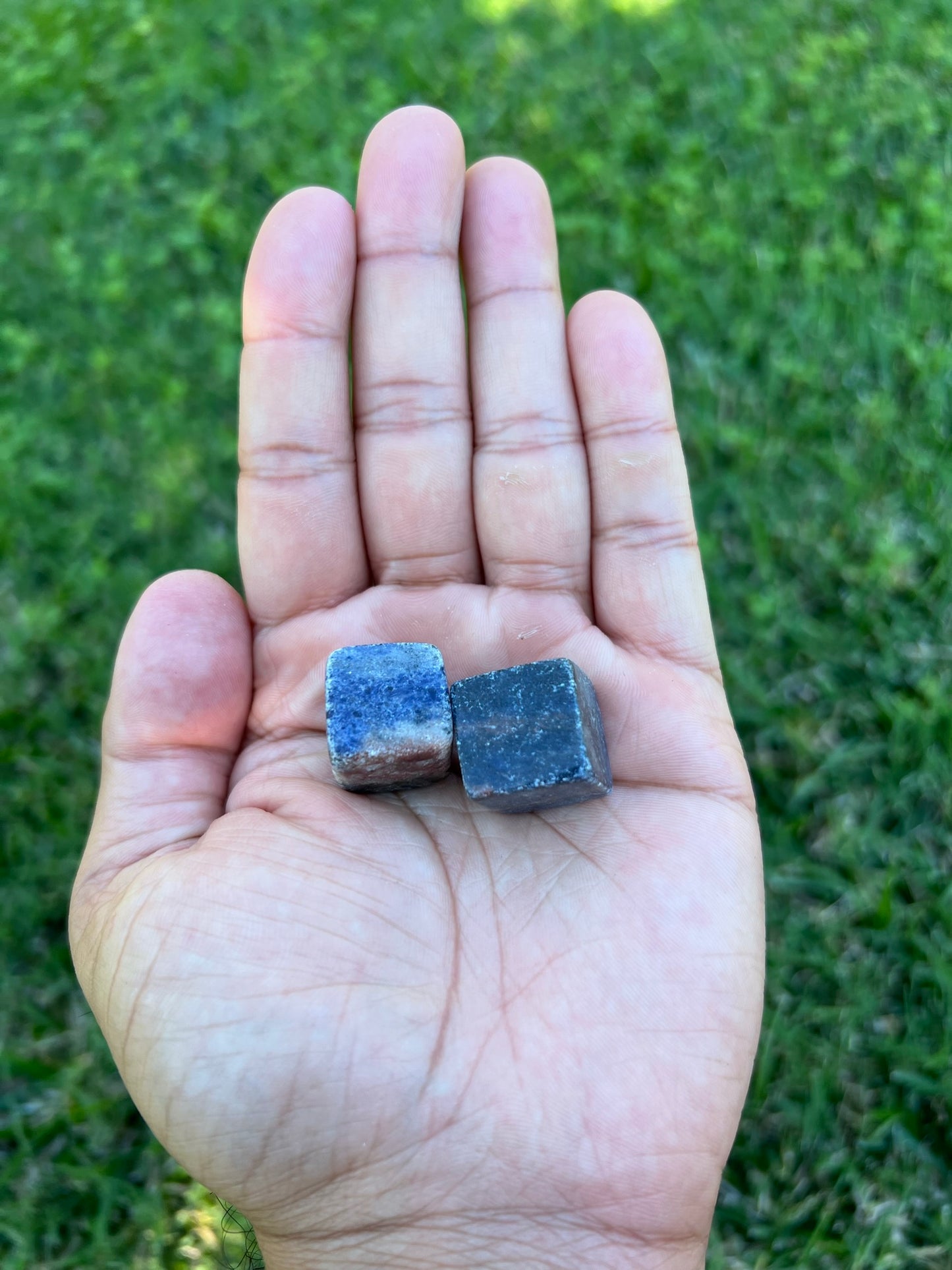 π Enhance Intuition & Communication with the Sodalite Crystal Gift Set π