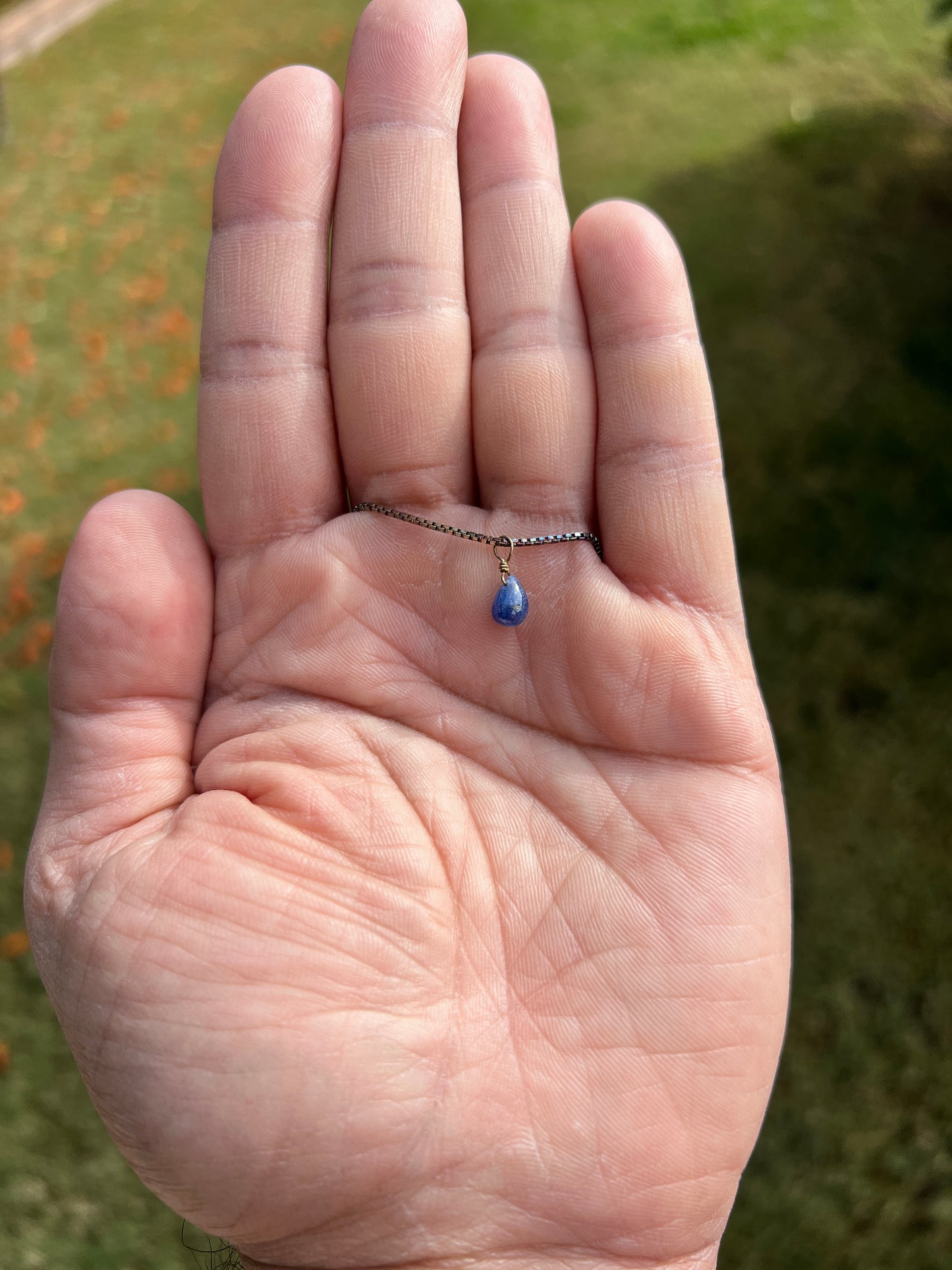 š Embrace Wisdom & Intuition with a Burmese Sapphire Pendant! š