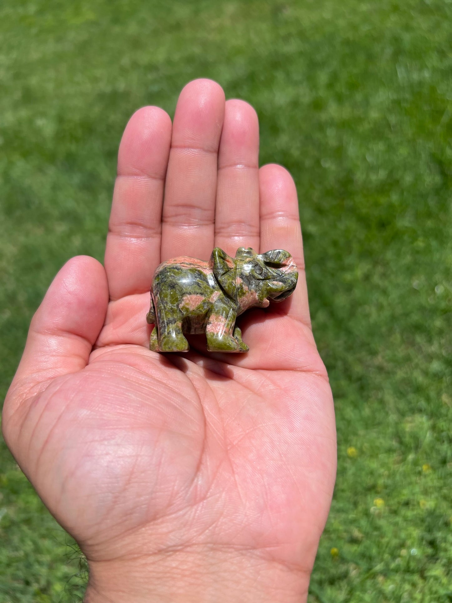 Welcome Wisdom & Balance with a Crystal Elephant šāØ